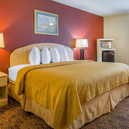 Quality Inn & Suites Weed Exteriér fotografie