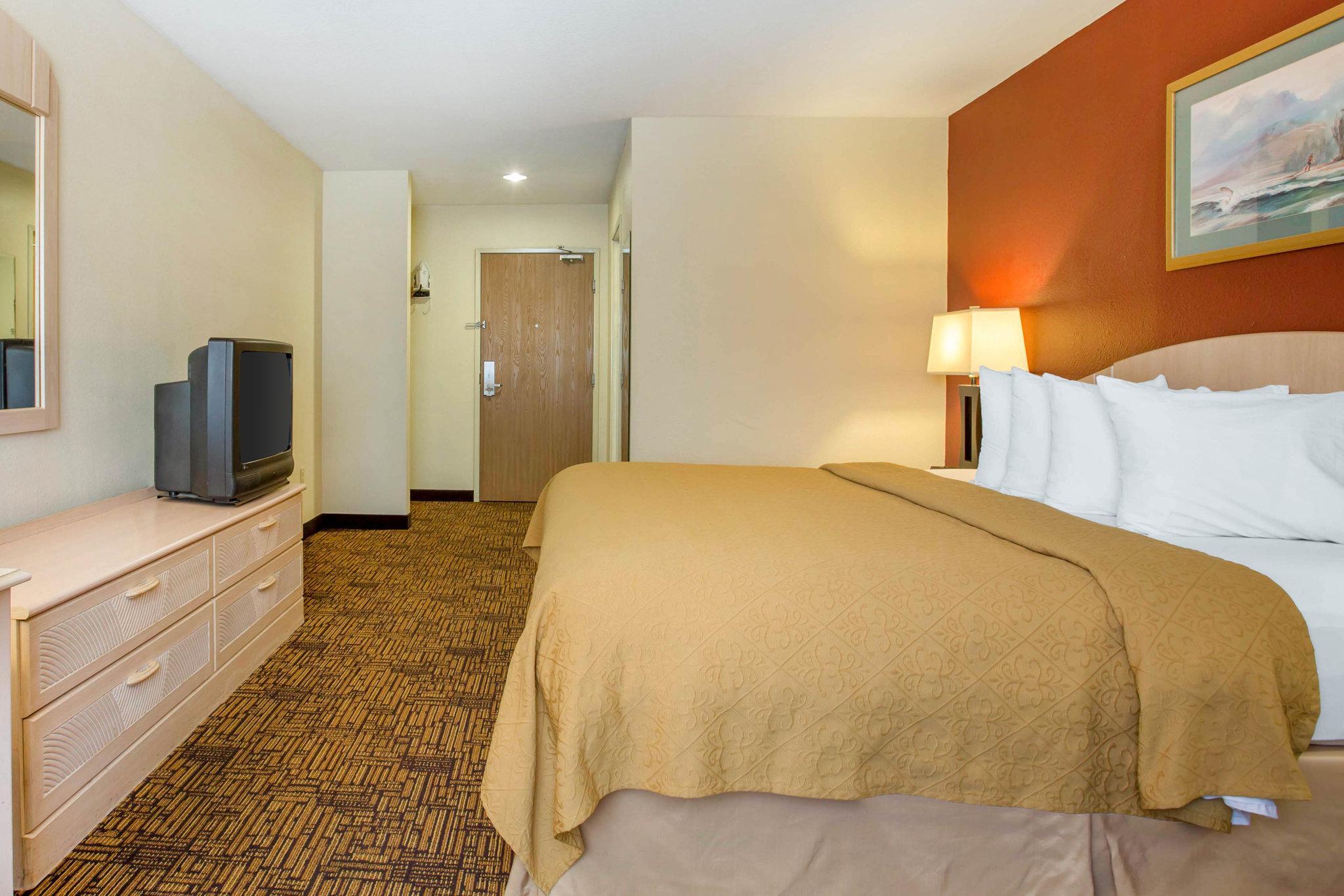 Quality Inn & Suites Weed Exteriér fotografie