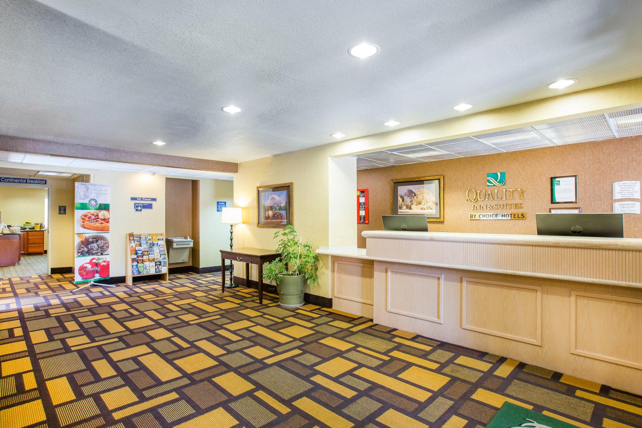Quality Inn & Suites Weed Exteriér fotografie