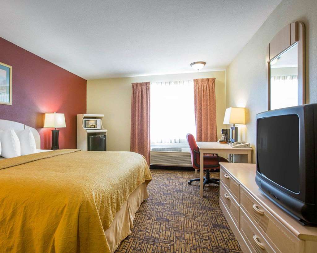 Quality Inn & Suites Weed Exteriér fotografie